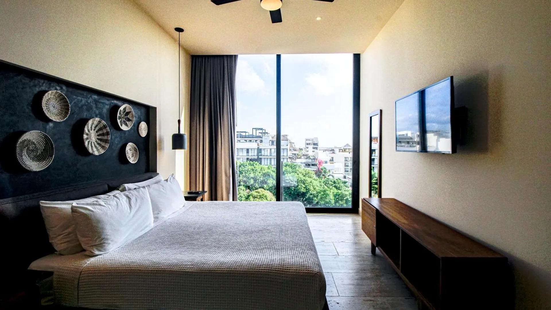 Ceren Luxury Apartments # 503A Playa del Carmen